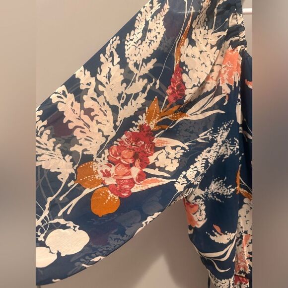 Luxology tiered maxi dress. Size medium. NWT. - Picture 4 of 8